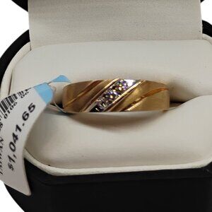 10k Yellow Gold Mens Wedding Band 1/8 CTTW Diamond Size 10.5 Brand New 10KT